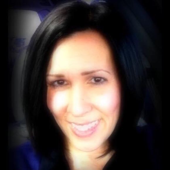 Meet your Posher, Cecilua - Picture 1 of 1